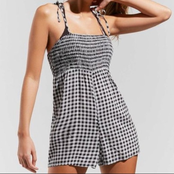 Urban Outfitters | Gingham Romper